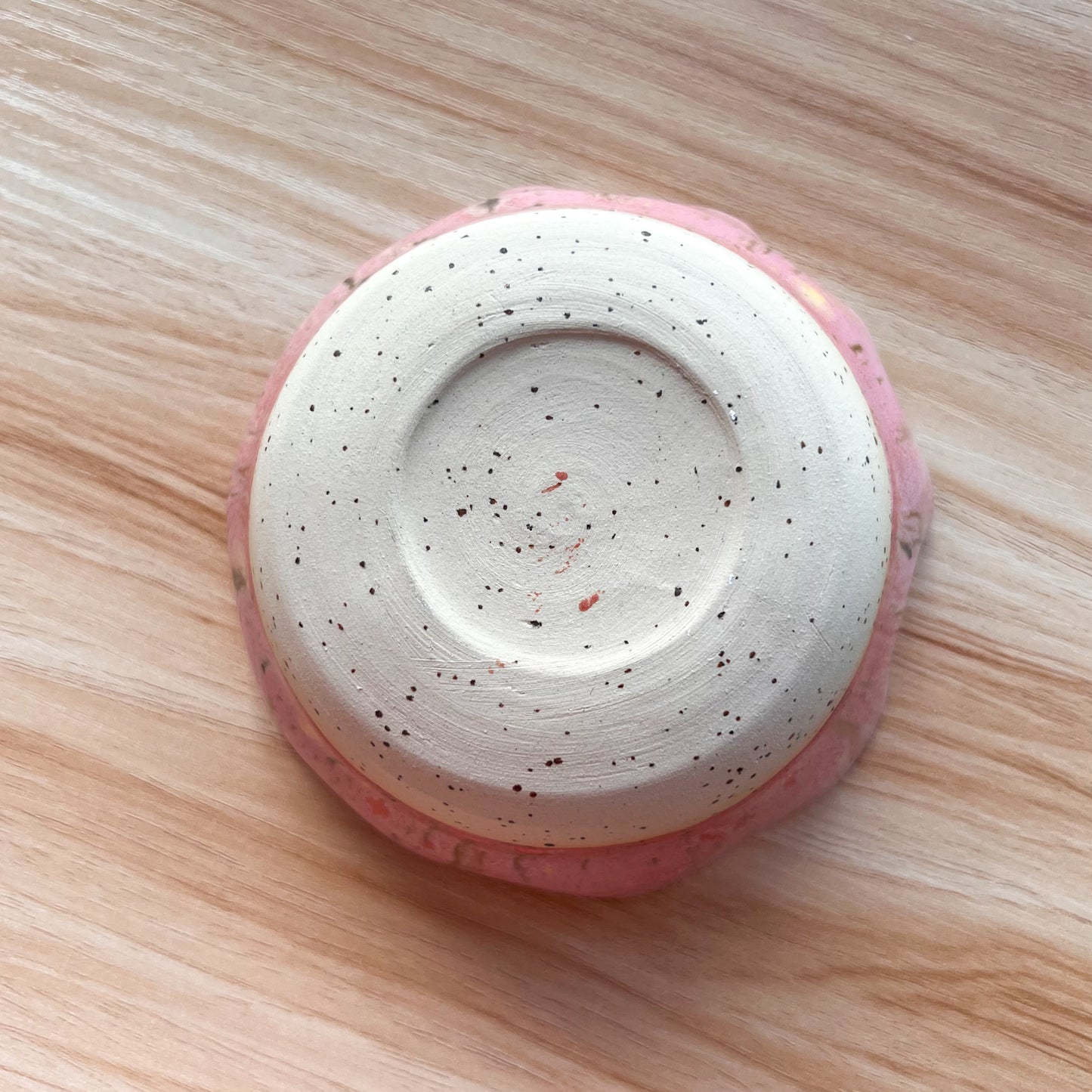 Wavy bowl